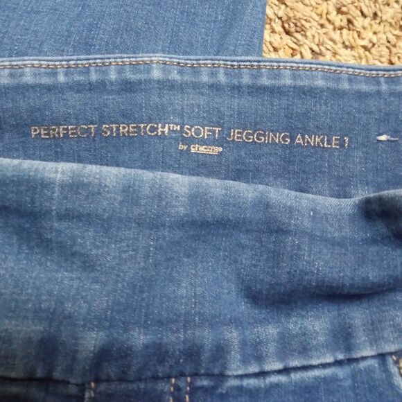 Chico's Perfect Stretch Soft Jegging Medium Women's Solid Ankle Jeans - Picture 3 of 4